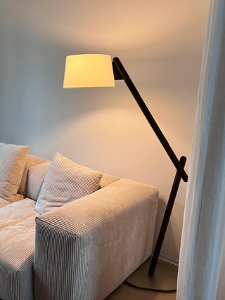 Lean Pivot Floor Lamp Ledecoo