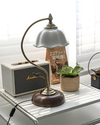 Vintage Laiton Table Lamp Ledecoo